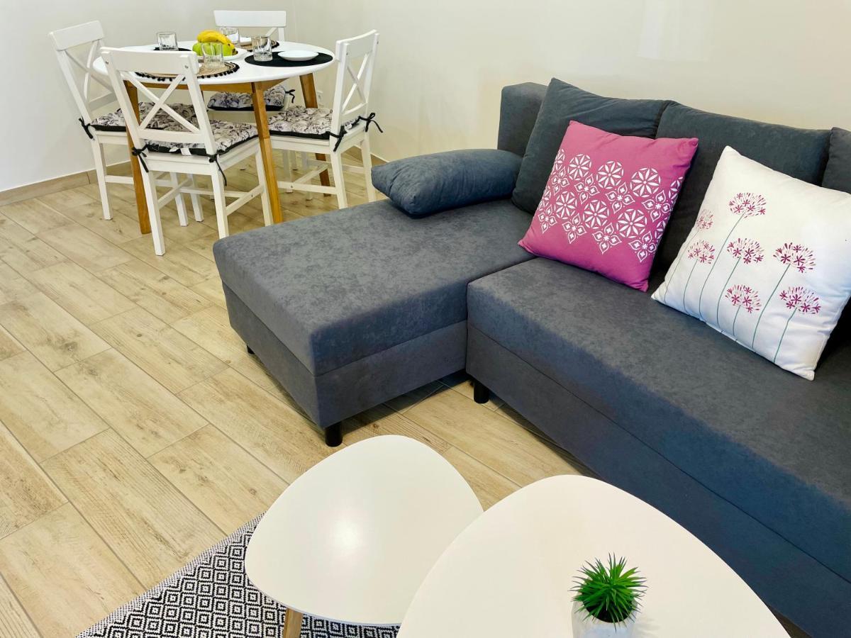 Voeroesmarty Apartmanhaz Makó المظهر الخارجي الصورة