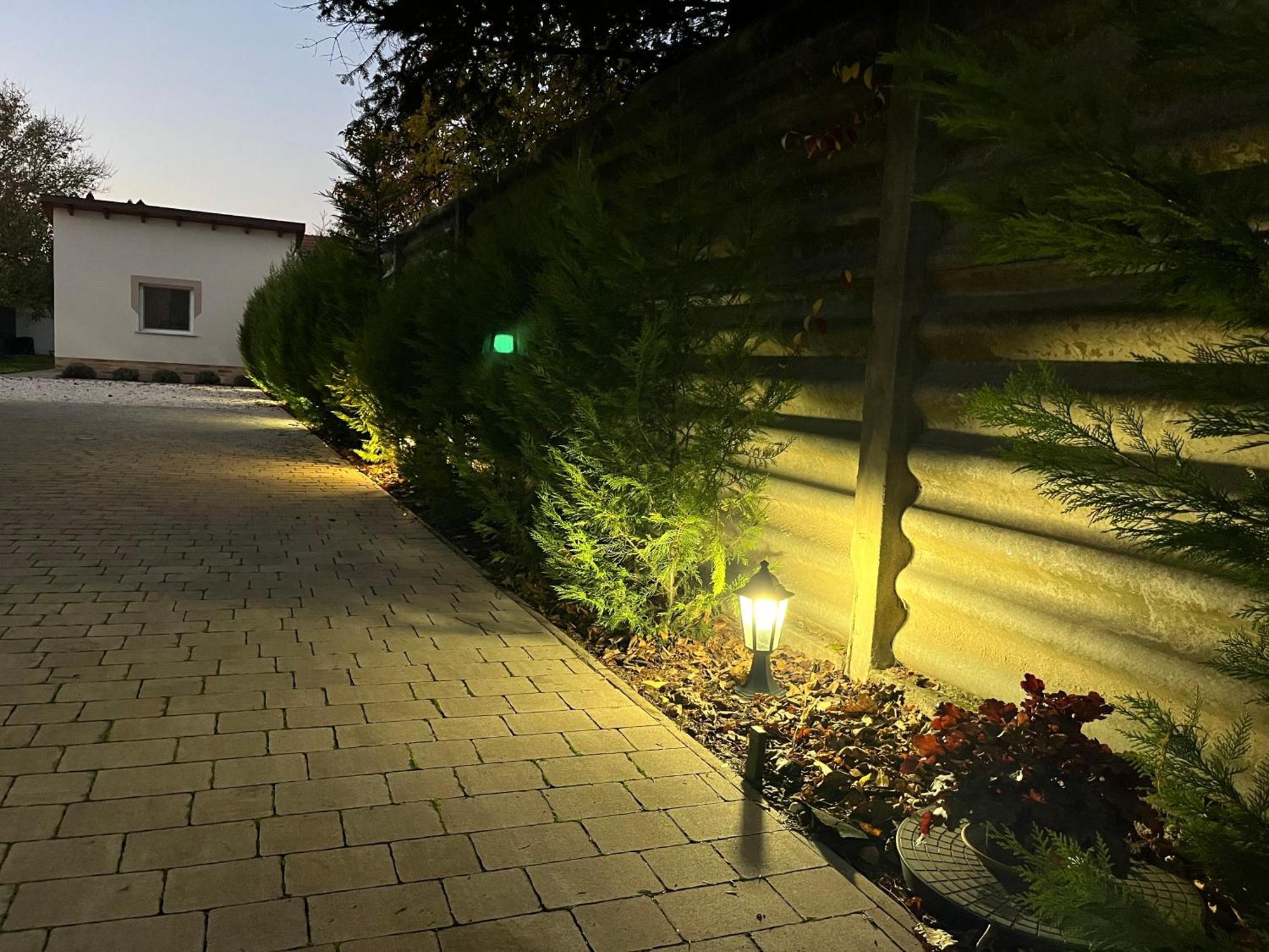Voeroesmarty Apartmanhaz Makó المظهر الخارجي الصورة